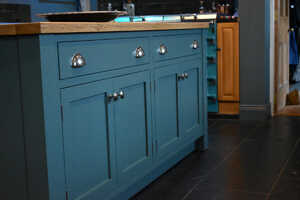 A Freestanding Kitchen Island to Match the Everhot cooker12.jpg