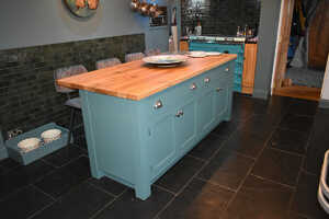 A Freestanding Kitchen Island to Match the Everhot cooker07.jpg