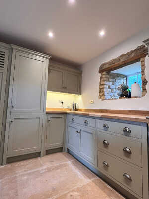 Timeless Cotswolds Kitchen12.jpg