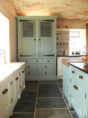 Tuscan Farmhouse Kitchen in Devon09.jpg