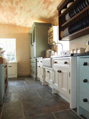 Tuscan Farmhouse Kitchen in Devon08.jpg