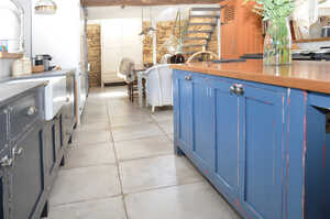 Chipping Campden Trendy Industrial Kitchen37.jpg