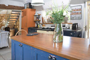 Chipping Campden Trendy Industrial Kitchen16.jpg