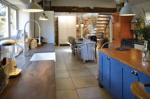 Chipping Campden Trendy Industrial Kitchen01.jpg