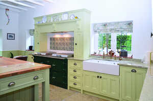 Classic Farmhouse Kitchen04.jpg